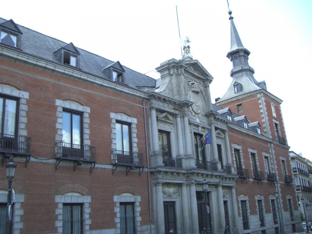  Il Palazzo di Santa Cruz 