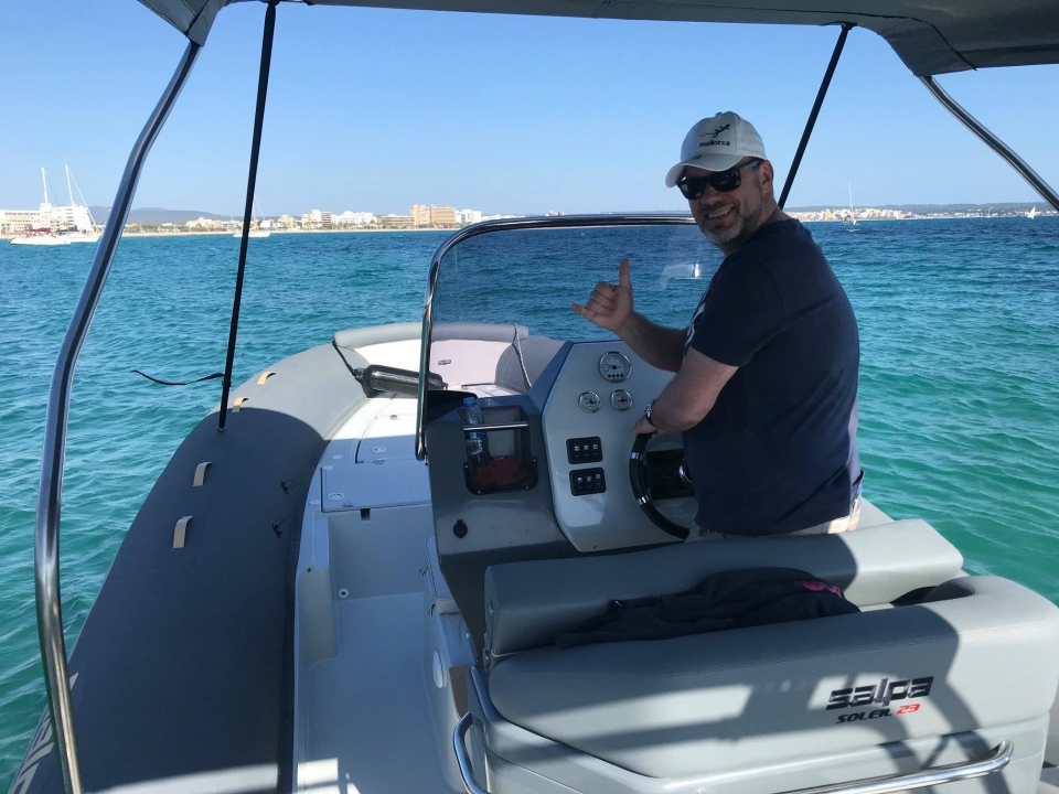 Pneumatic boat ride Pneumatic boat ride