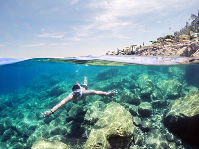  Through the crystal clear waters of the Mediterranean 
