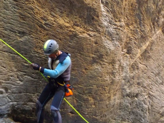 Descenso de barranco de Lentegí en Otívar fácil 5h
