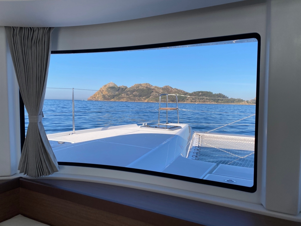 Vistas desde el interior del catamaran