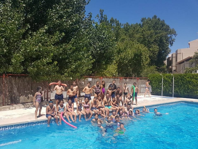  Enjoying the pool 