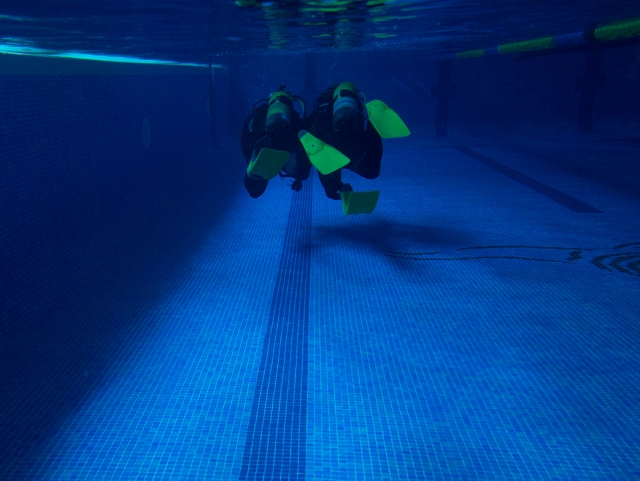 Buceo en aguas confinadas