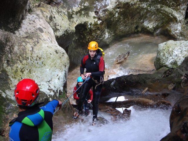 Rapel en el barranco