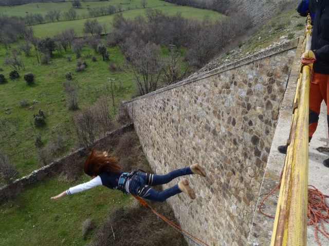  Sauter avec détermination 