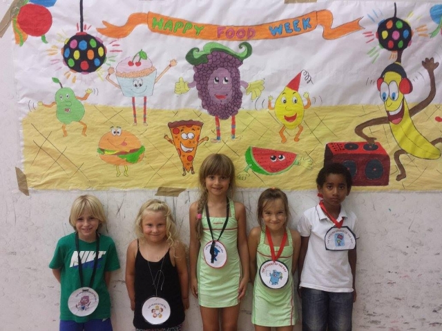 Learning about healthy food 