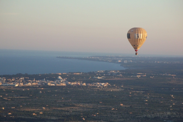 viaje en globo por la isla