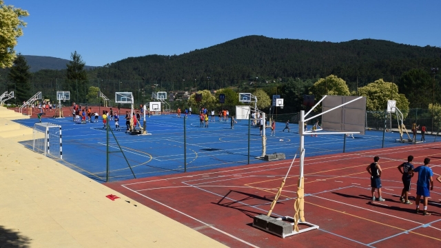  sports courts 