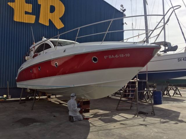  Beneteau Montecarlo nel porto 