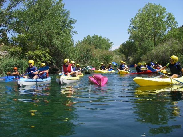 Groupe de canoës 