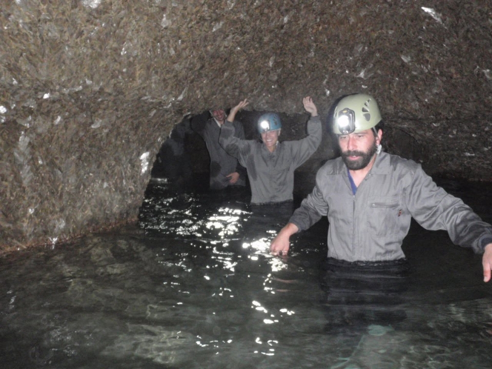  Spéléologie dans la Cueva del Agua 
