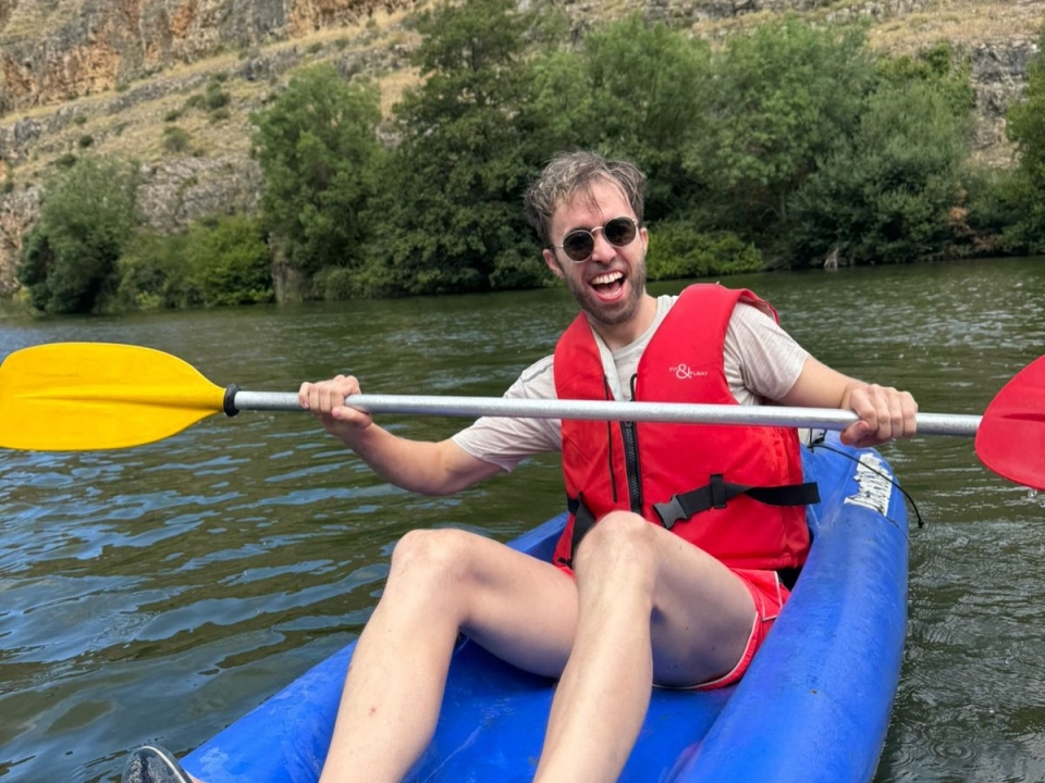 Enjoying canoeing