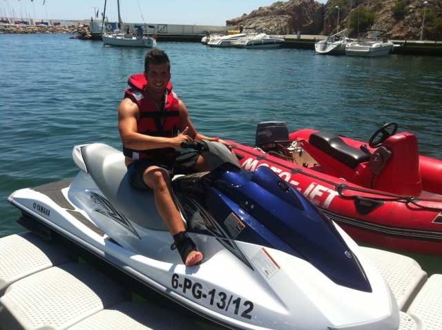  Parcours spectaculaire avec un jet ski