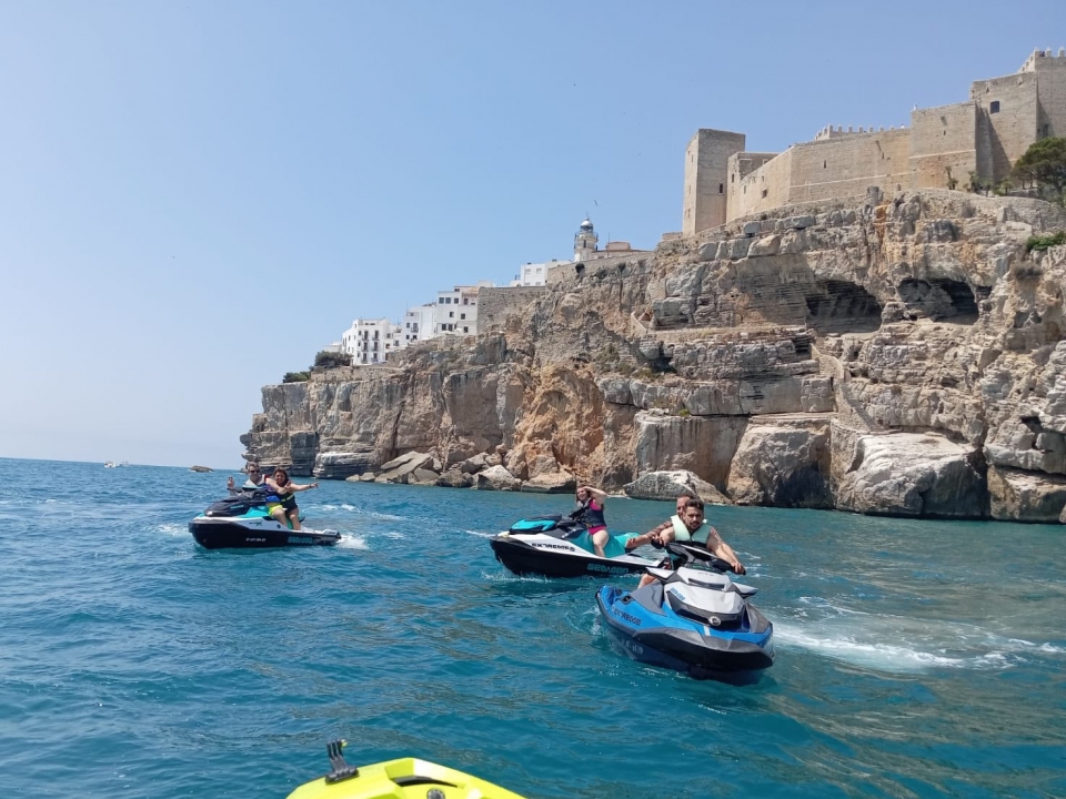 uma hora de aluguel de jetski uma hora de aluguel de jetski