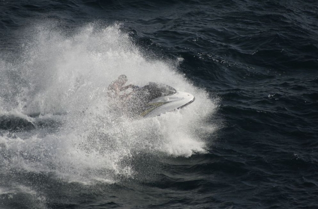 jet ski en mer 