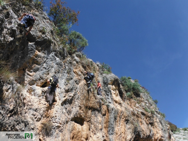 escalader la via ferrata 