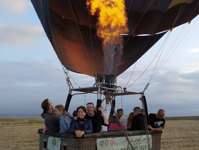 Dentro de la cesta del globo