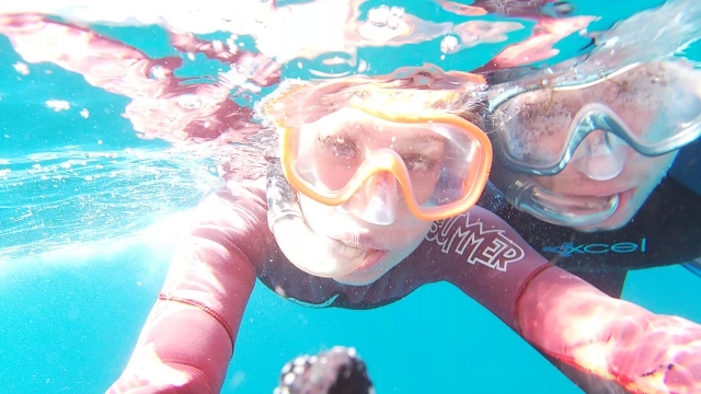  Snorkel at La Arenita beach 