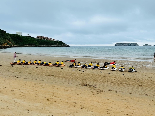  Bodyboarden in Suances