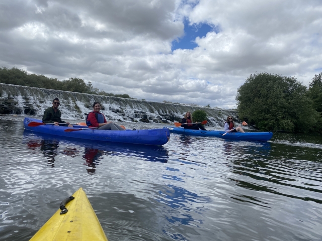 Canoes 