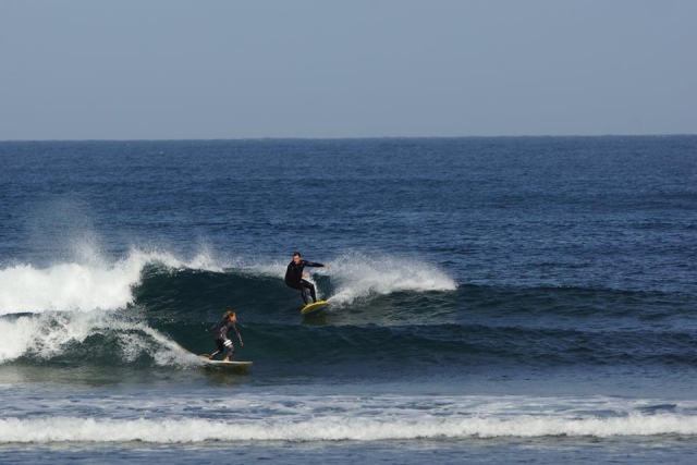  Practicing surfing 