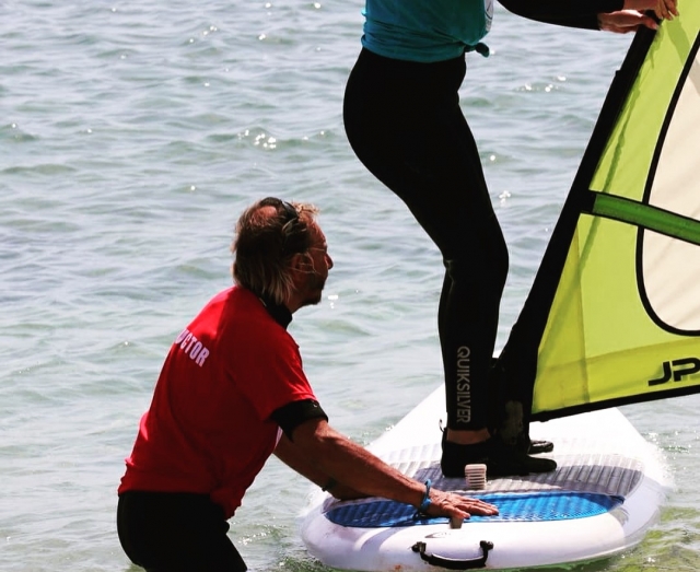  Apprendre les clés de la planche à voile