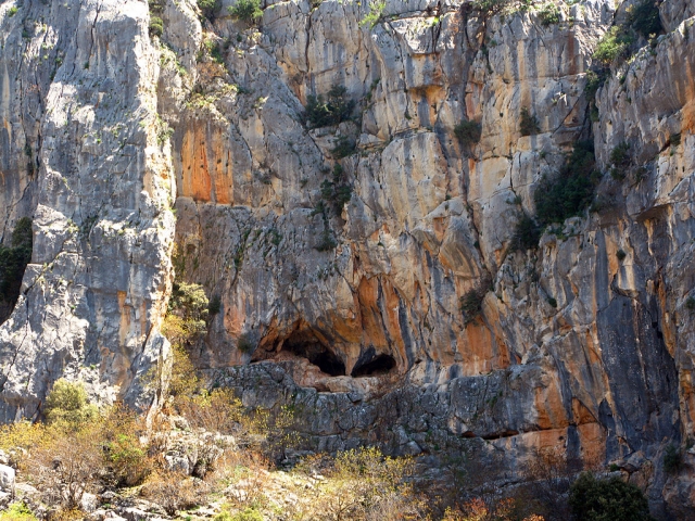  Buitreras waterfall 