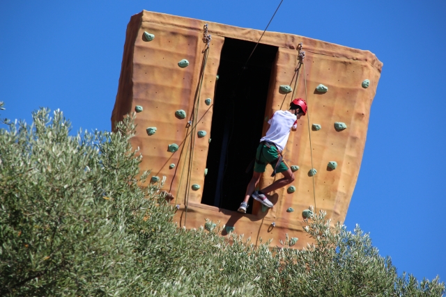  Escalando 
