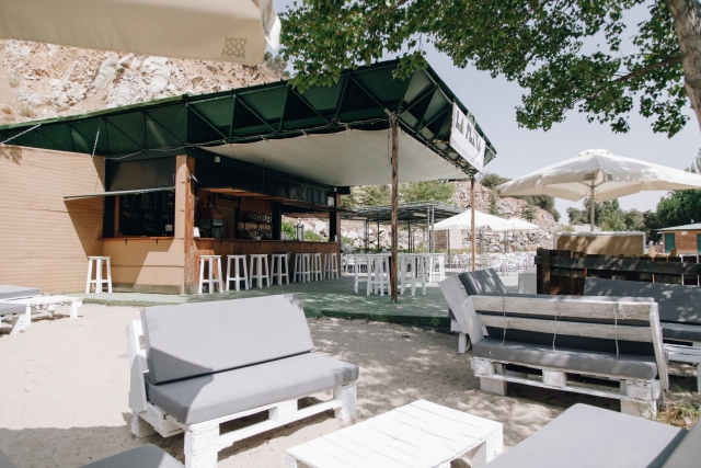  Chillout area 