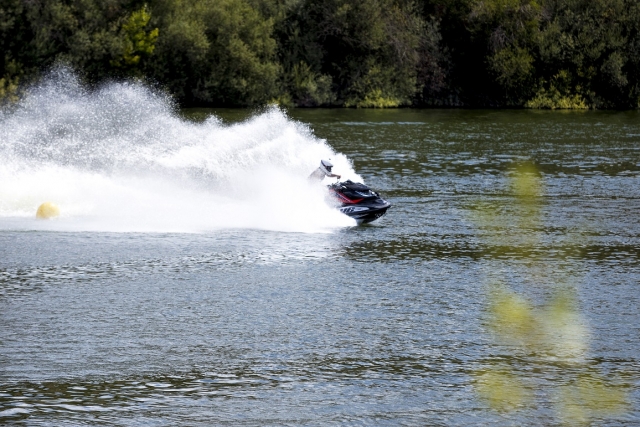  Jet ski in San Rafael reservoir 