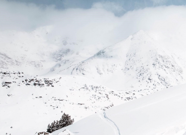  Snow slopes