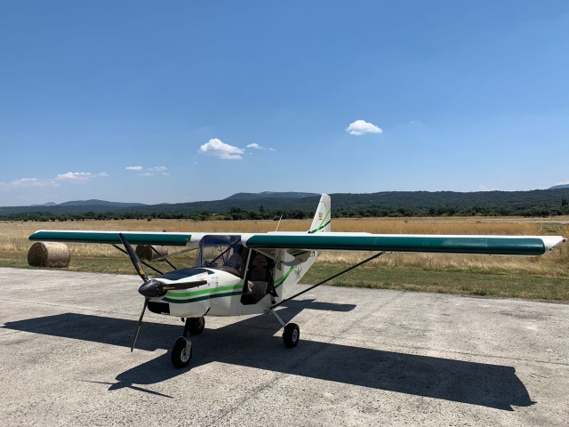 Avioneta en el aeródromo de Sonseca