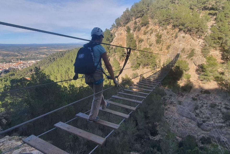  Überquerung der Brücke