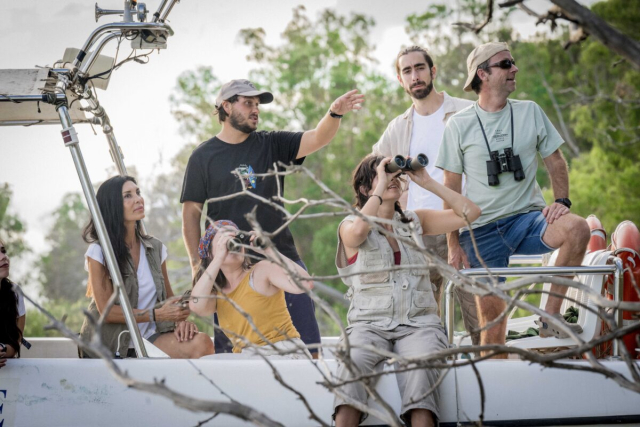 Nos paramos en el barco a ver la fauna