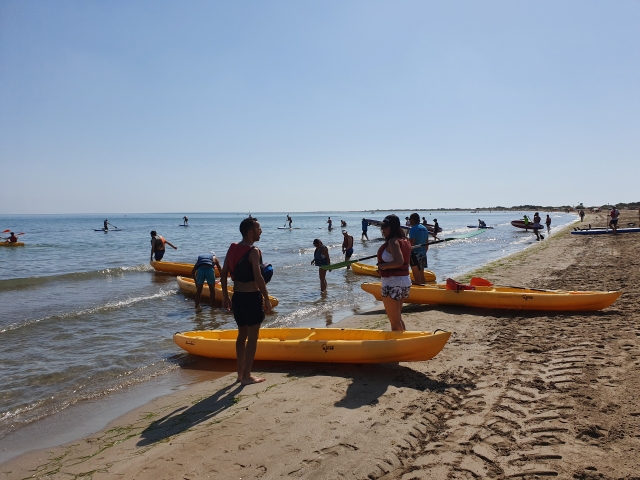 Excursión en kayak para familias