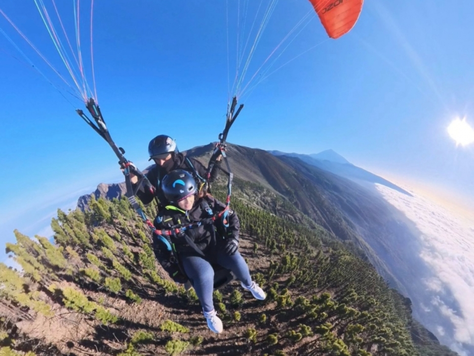  Vol en parapente au-dessus du Teide 