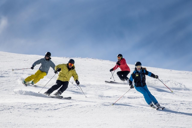 Descendre les pistes de ski 