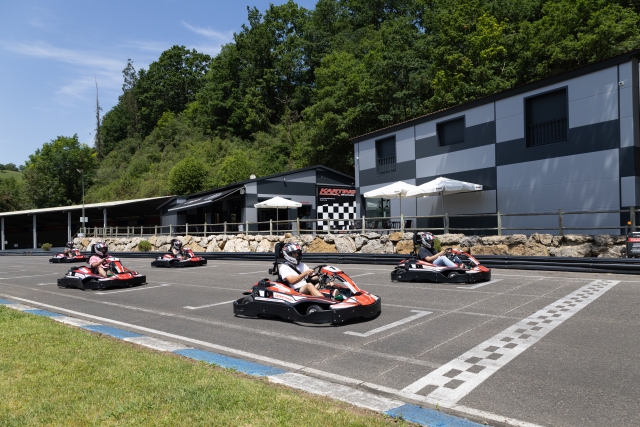 Carrera karting 2 tandas en grupo Soto de Dueñas