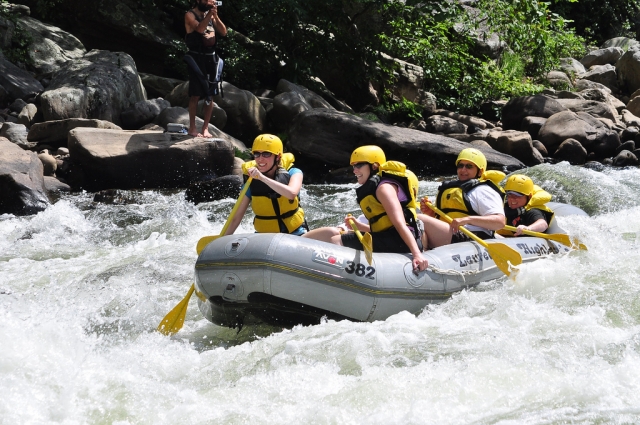  Fare una discesa in rafting