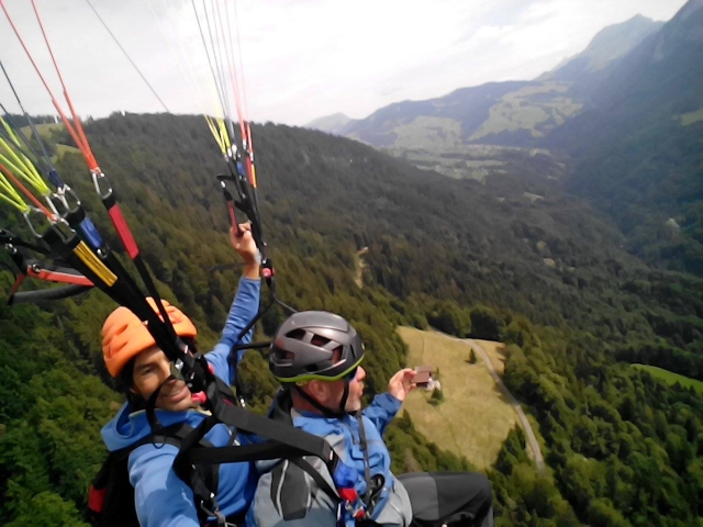  Paragliding flight with an instructor