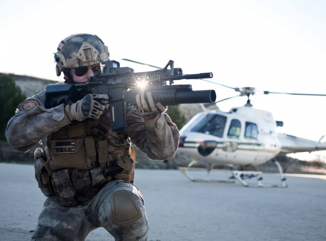 Defendiendo el helicoptero