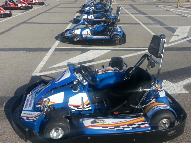 Outdoor-Kartfahren 