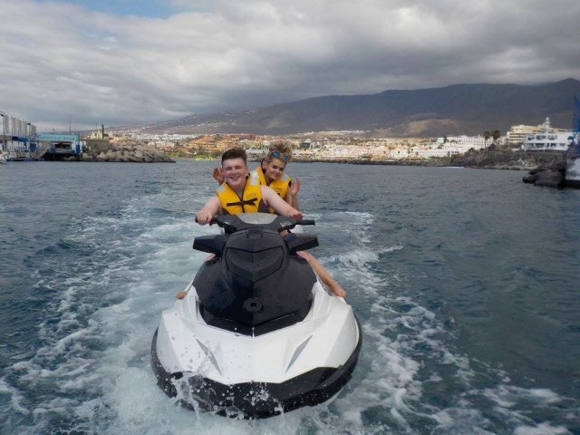  Come take your jet ski alone or accompanied 