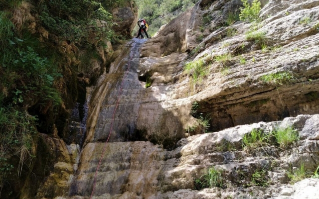  Desfrute de escalada nas ravinas 