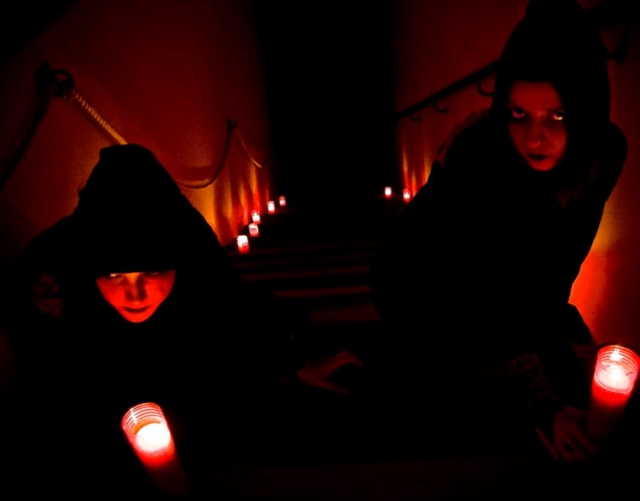  Iluminado com velas