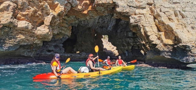  Enjoy a kayak tour of the Moraig Falla 