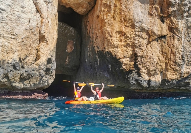 Enjoy a two-seater kayak route 