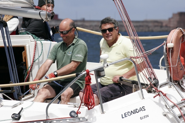 Navegando a vela