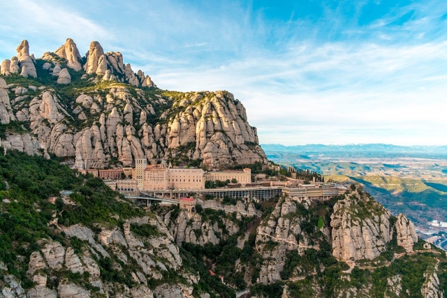  Ansichten von Montserrat während des Helikopterfluges
