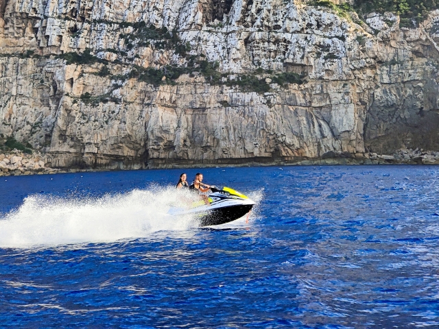 A toda velocidad con el jetski